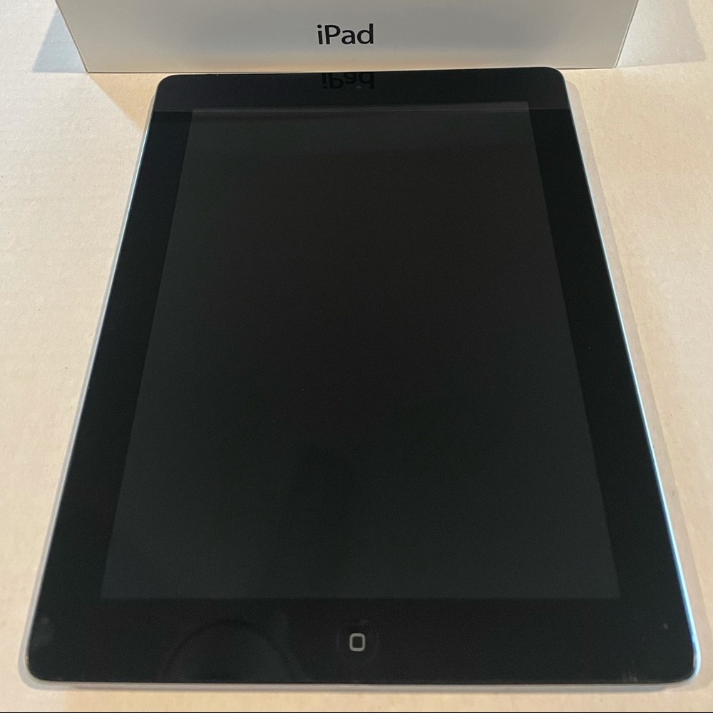 iPad Wi-Fi 64GB Black A 1458
